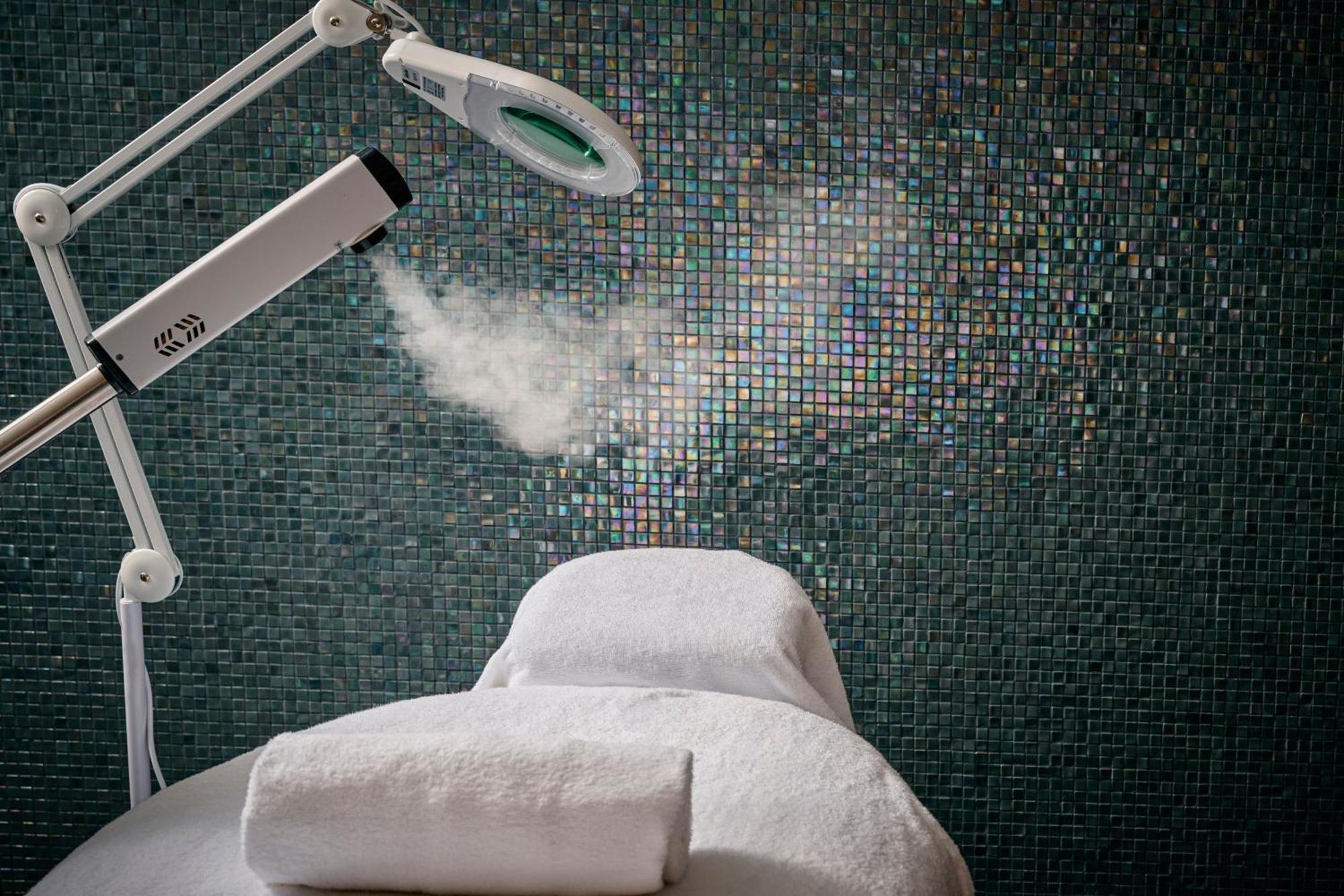 Sheraton Melbourne Hotel Zewnętrze zdjęcie A steam room